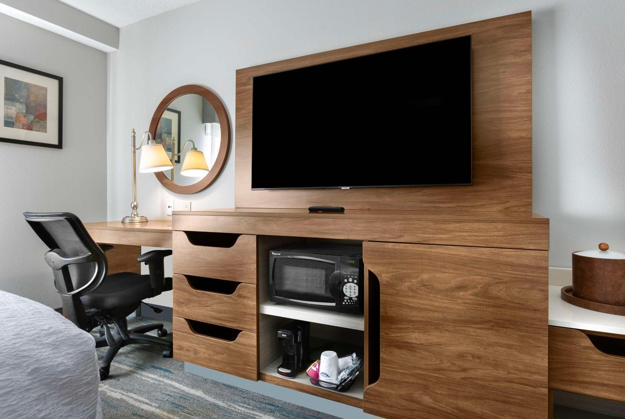 Hampton Inn Belmont At Montcross Exteriér fotografie